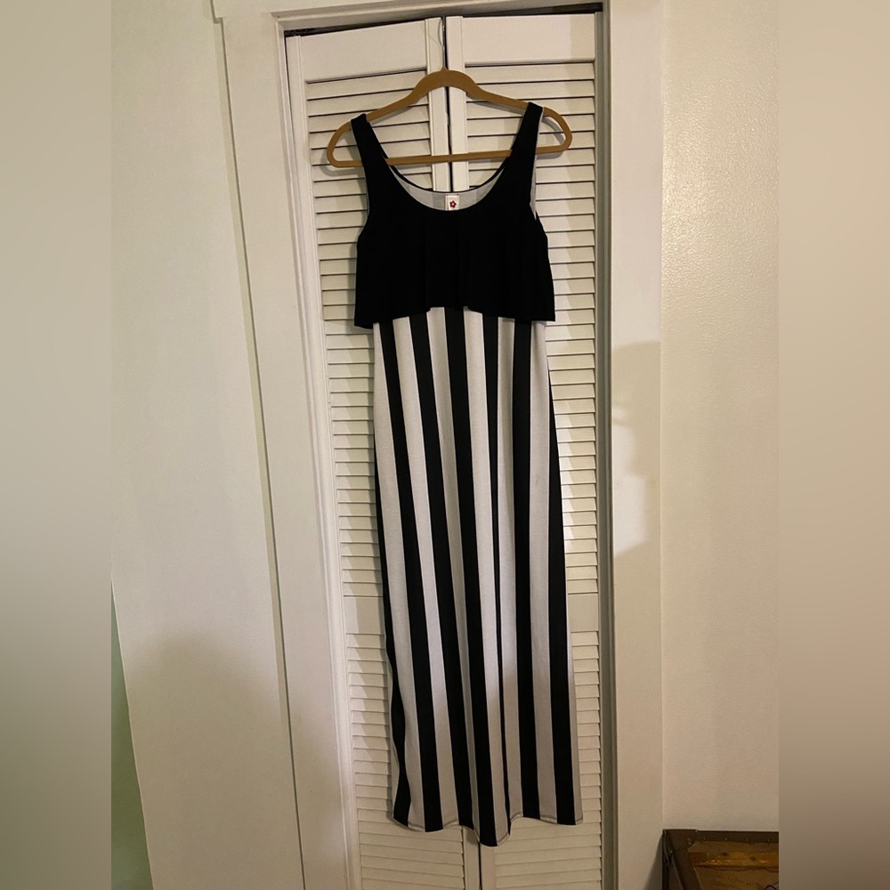GoJane Monochrome Striped Maxi Dress